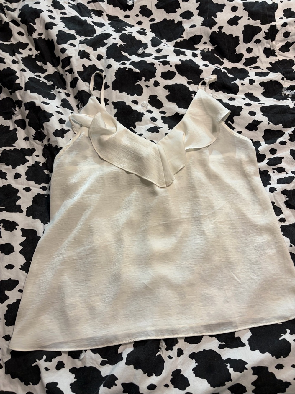 Banana Republic Cream Ruffle V-Neck Cami